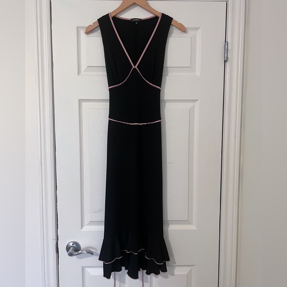 le chateau Dresses & Skirts - Vintage Le Chateau Black Ruffle Dress with Pink Lining and Waist Ties - Retro